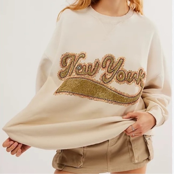 Free People Bali Drifter New York Oversized Sweatshirt in Stone Combo - Picture 1 of 7